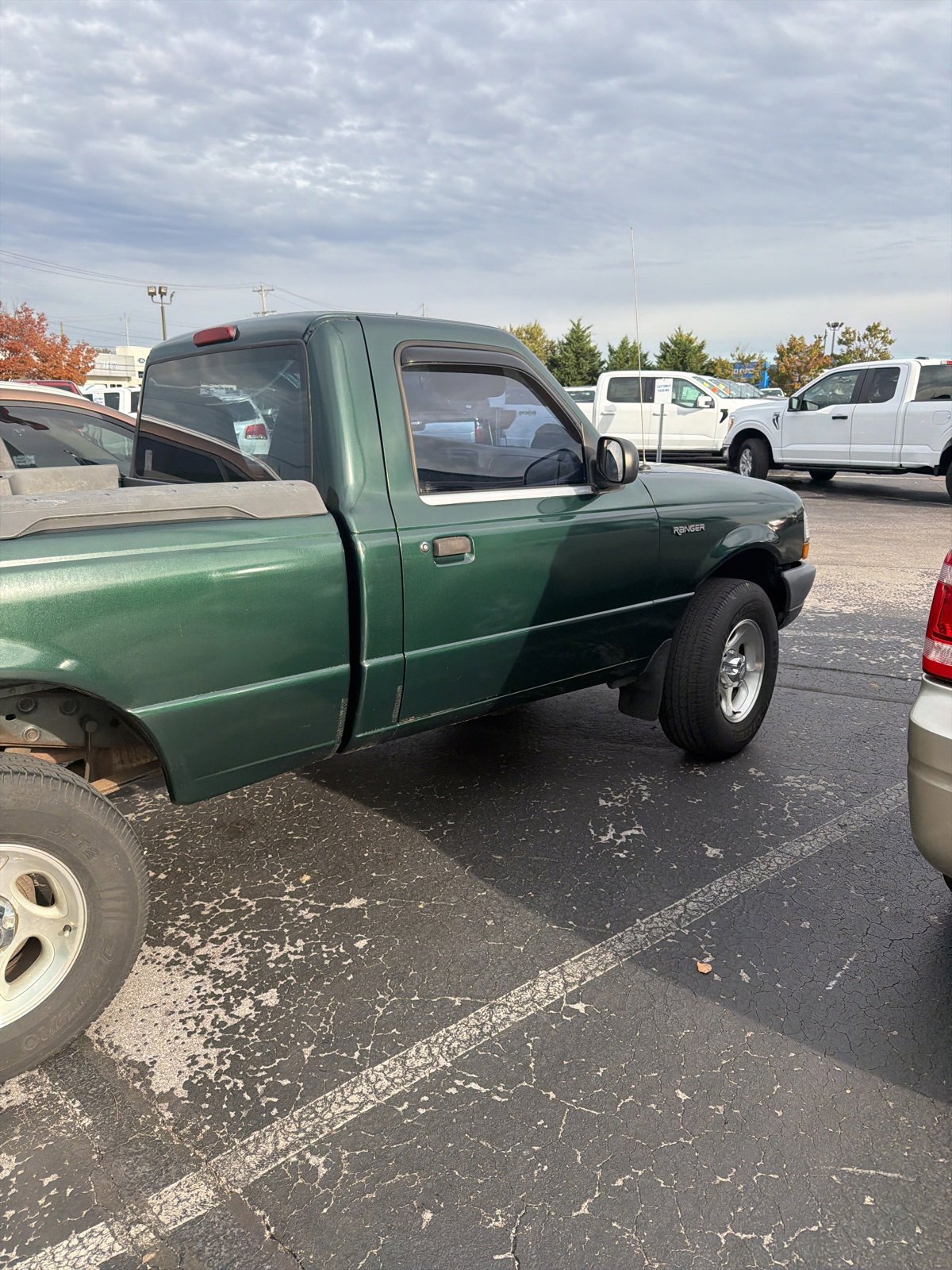 Used 2000 Ford Ranger XL image 4