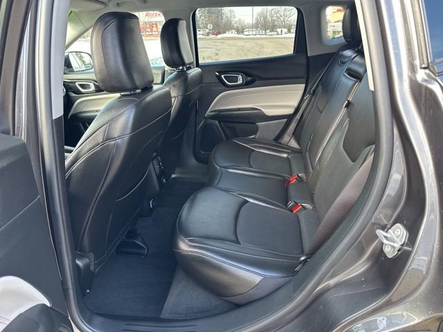 Certified 2022 Jeep Compass Limited image 14