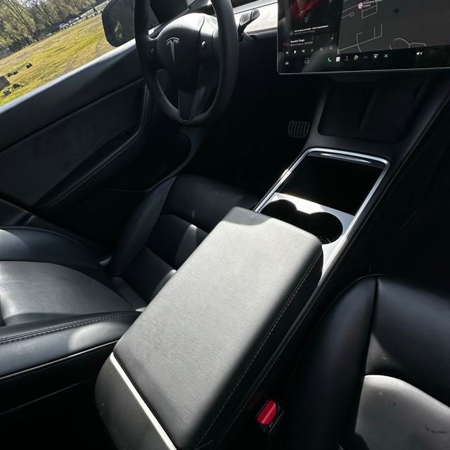 Used 2021 Tesla Model Y Performance image 24