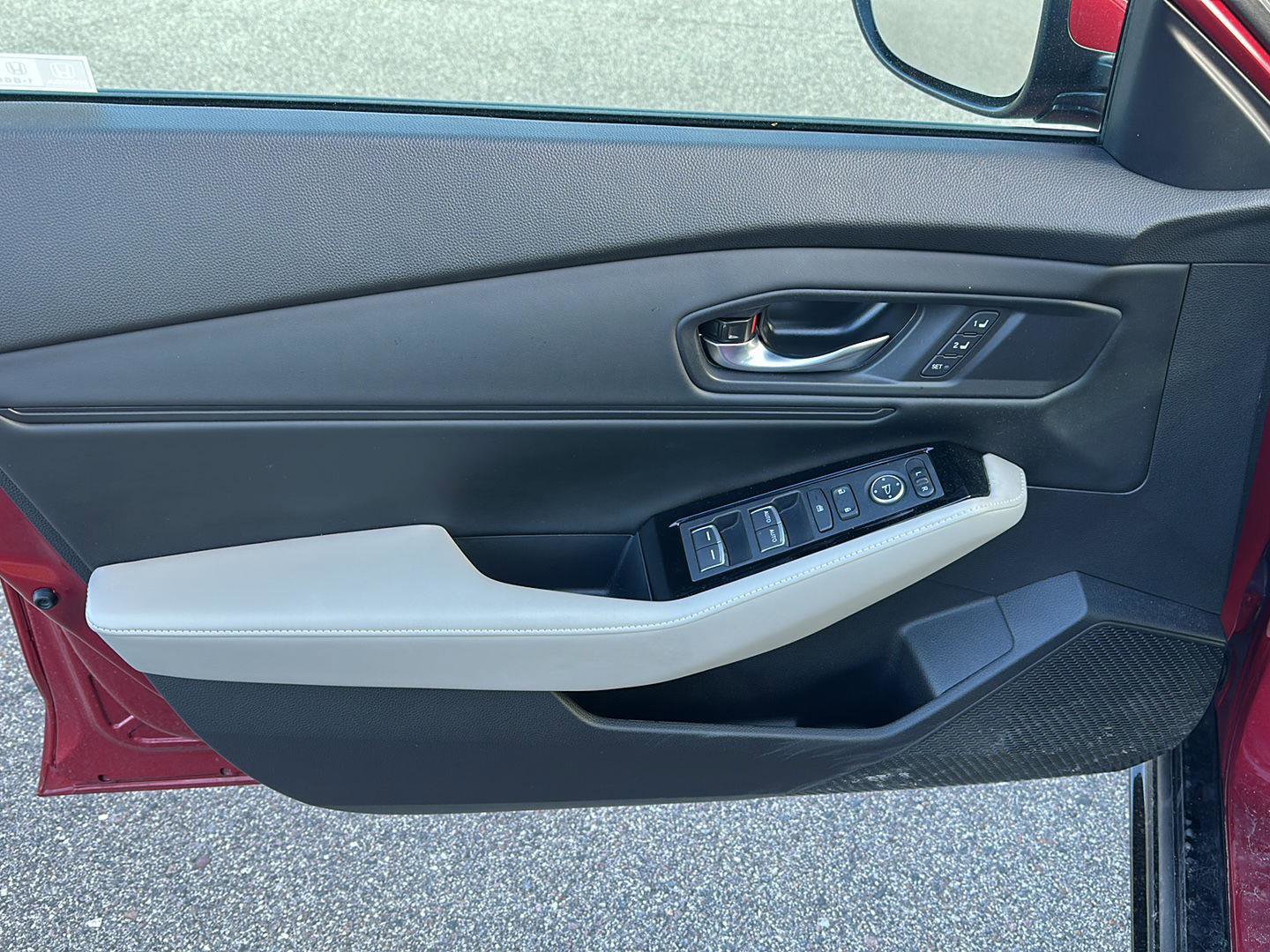 Used 2023 Honda Accord Touring image 8
