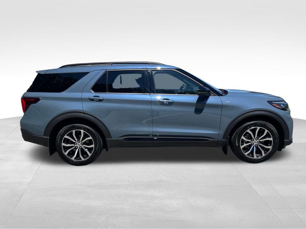 Used 2026 Ford Explorer ST-Line AWD/4WD image 6