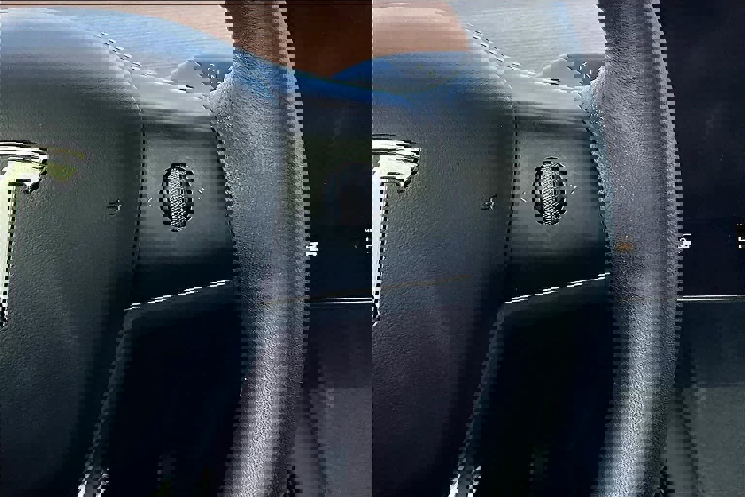 Used 2023 Tesla Model Y Long Range image 26