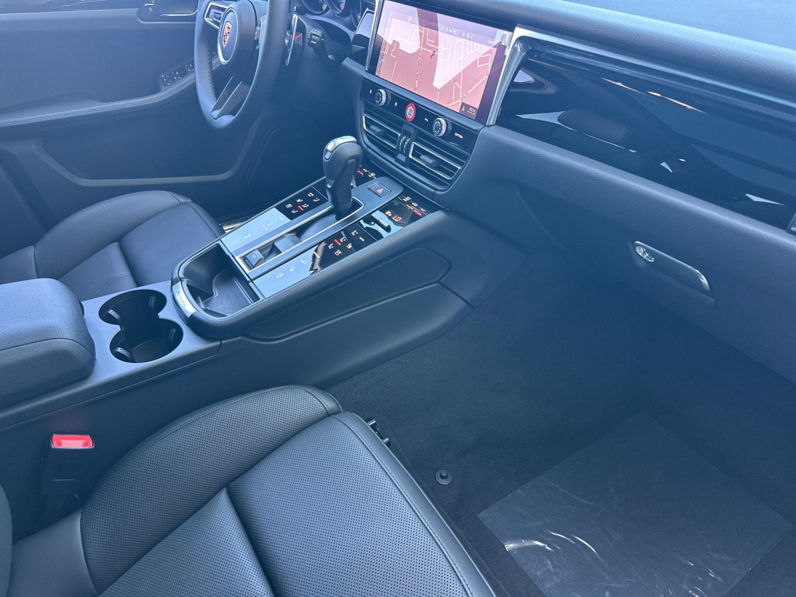 New 2026 Porsche Macan S AWD/4WD image 16