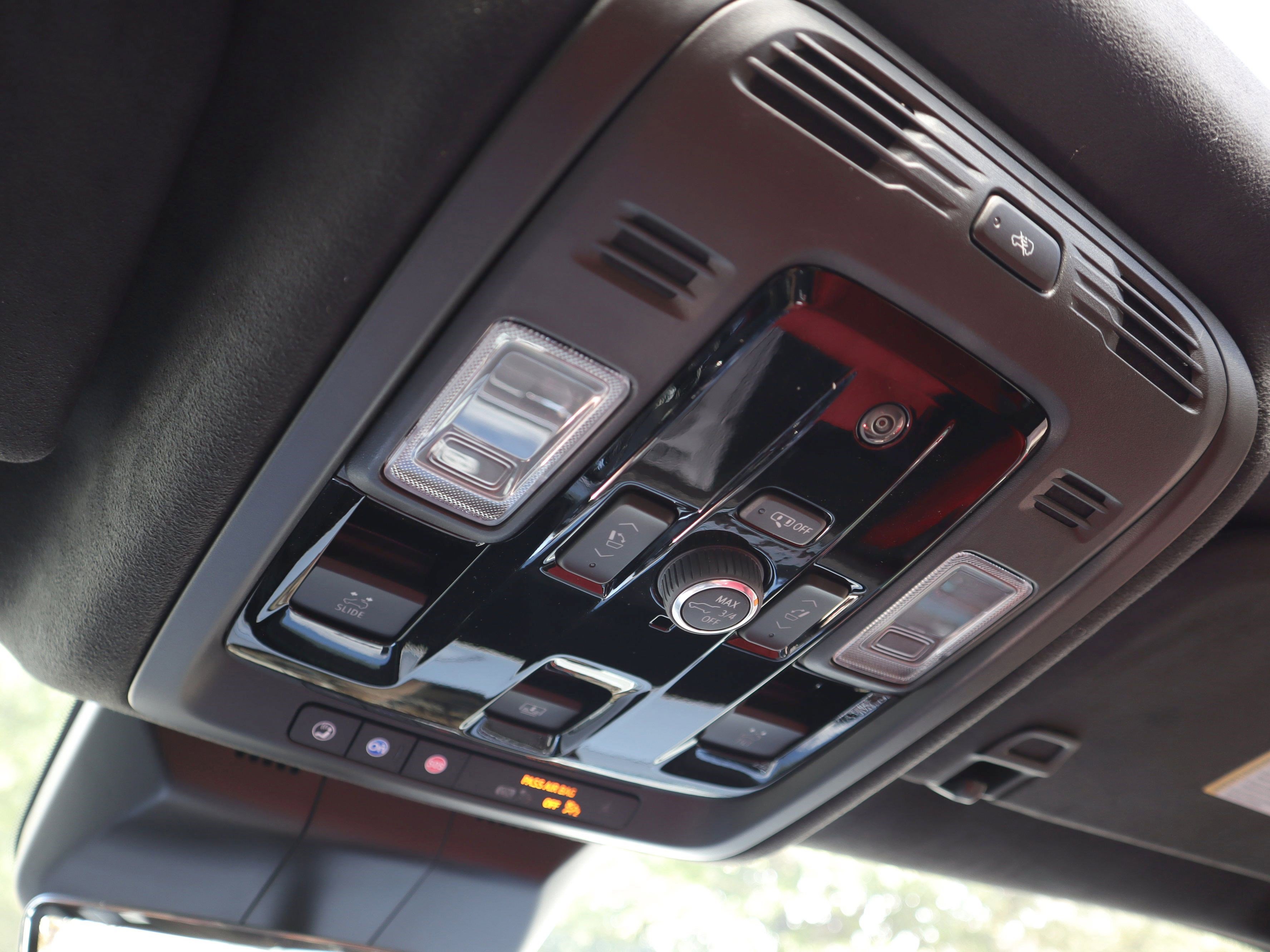 Used 2025 Cadillac Escalade Sport Platinum image 25