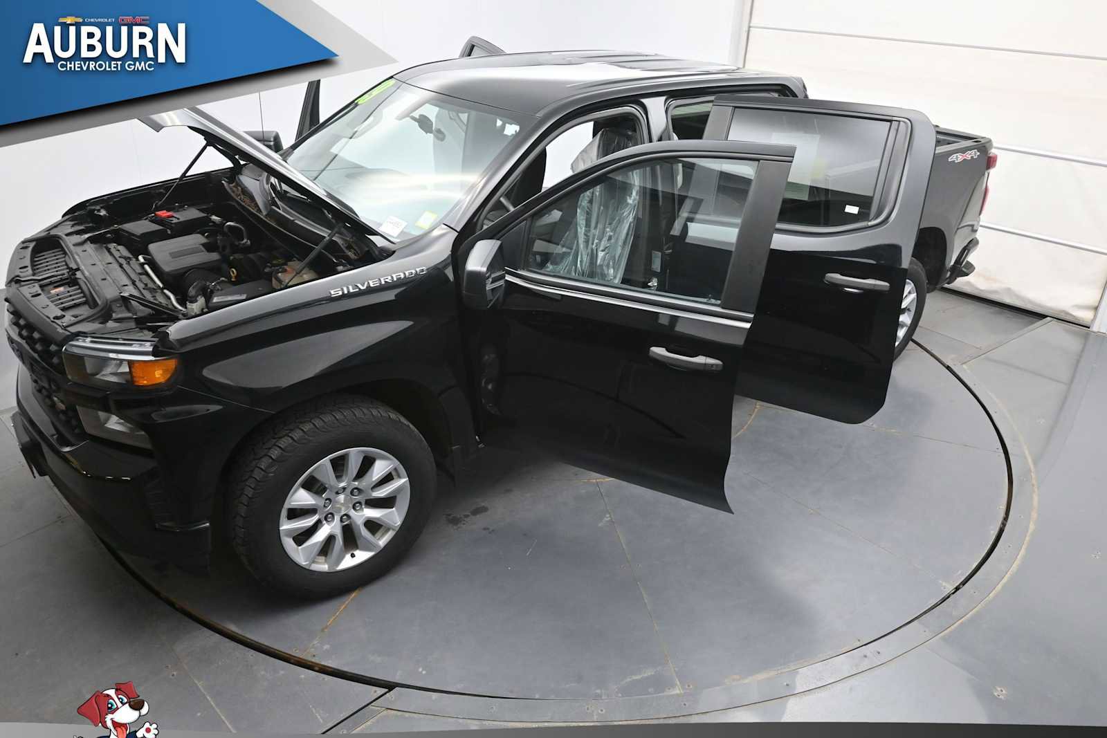 Used 2019 Chevrolet Silverado 1500 Custom w/ Custom Convenience Package AWD/4WD image 34