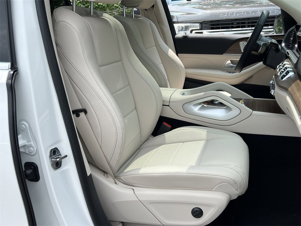 Used 2025 Mercedes-Benz GLE 350 4MATIC image 25
