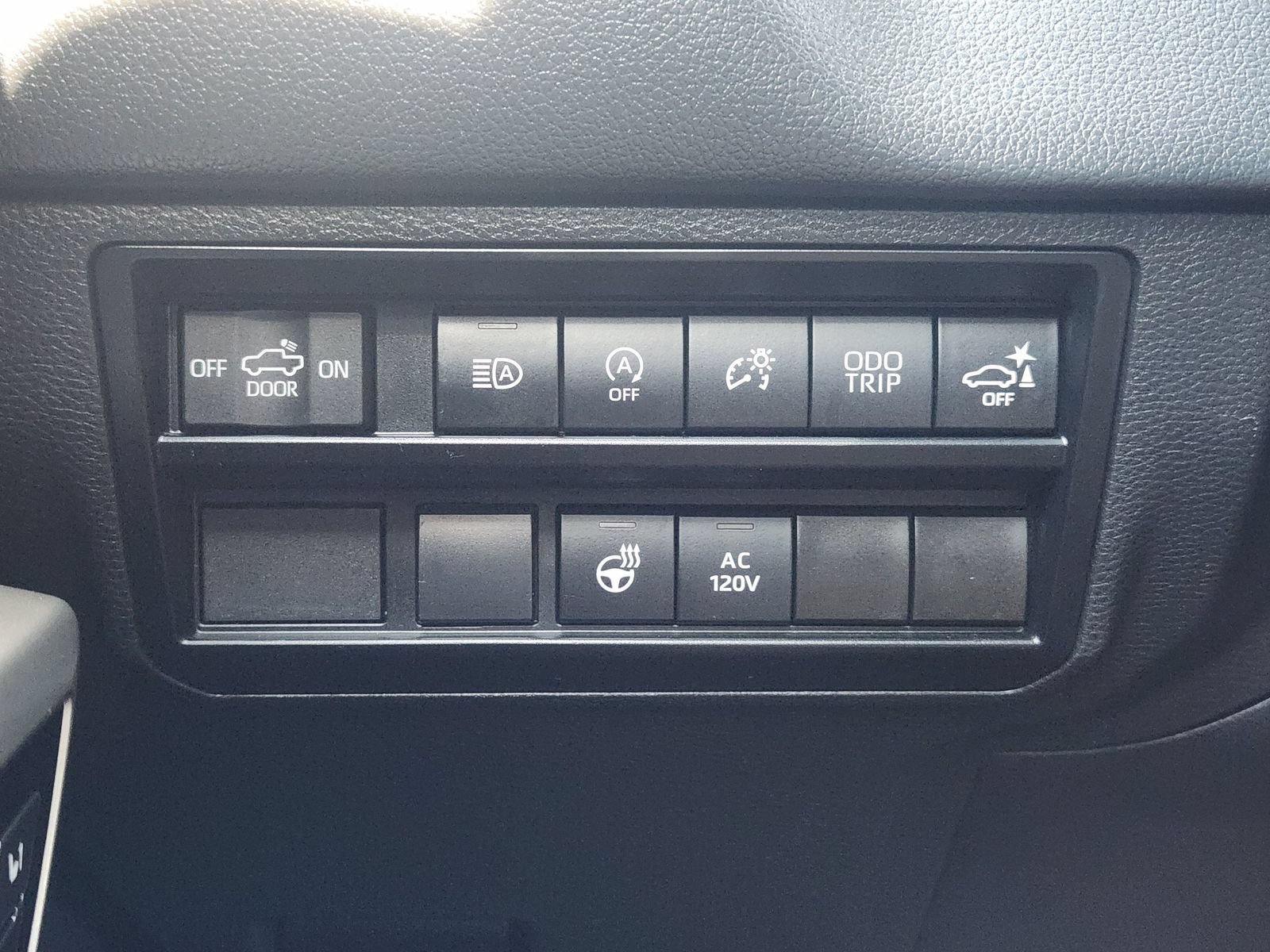 Used 2023 Toyota Tundra Limited AWD/4WD image 25