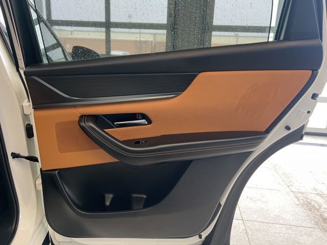 Used 2025 MAZDA CX-70 3.3 Turbo S w/ Premium Plus image 13