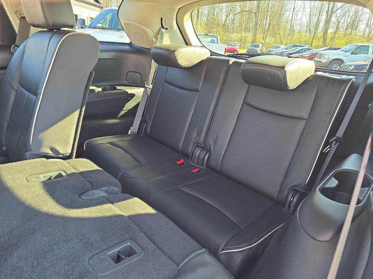 Used 2019 INFINITI QX60 Luxe w/ Essential Package image 27