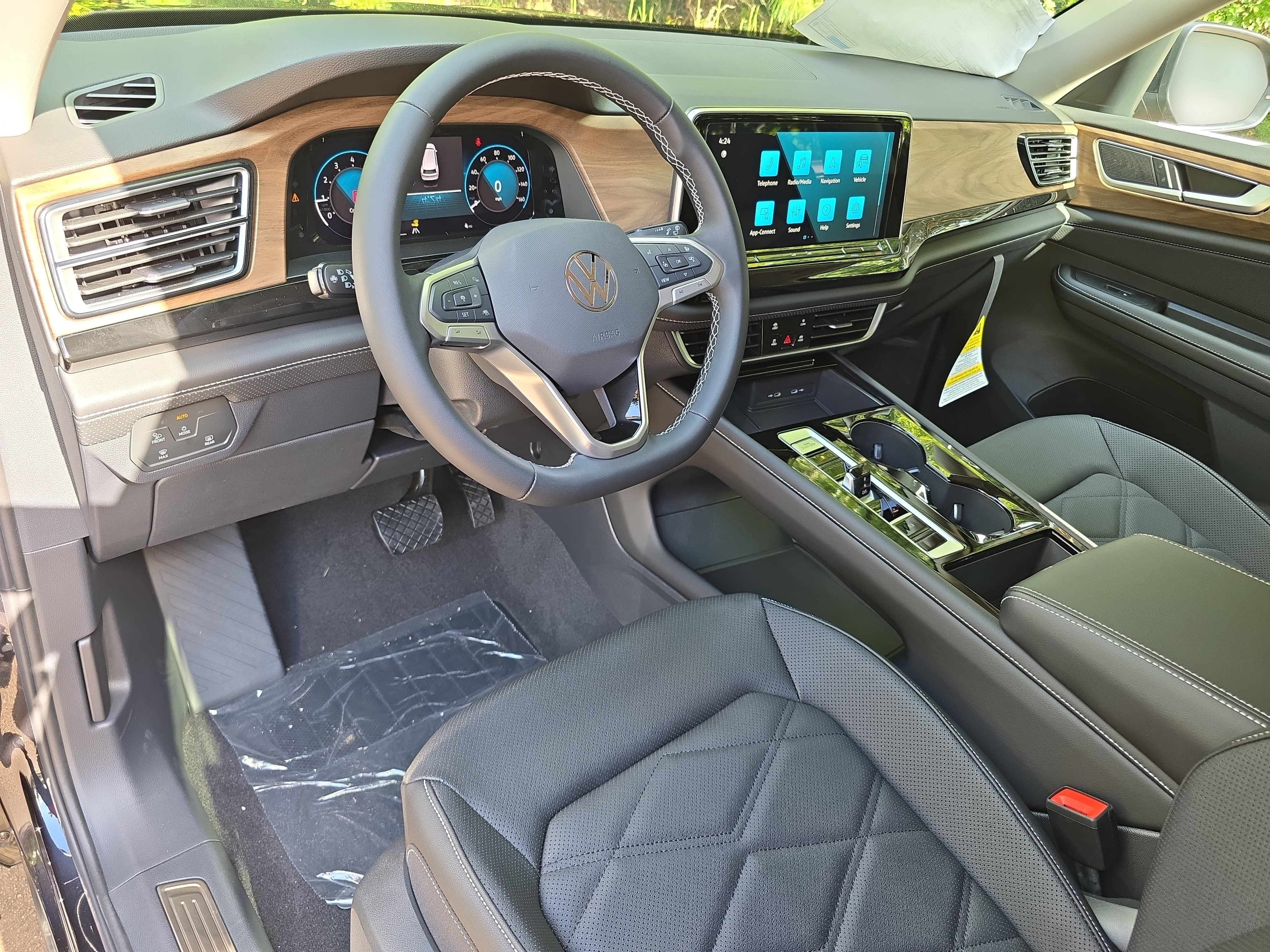 New 2026 Volkswagen Atlas SE AWD/4WD image 17