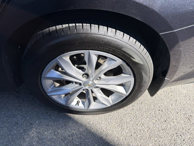 Used 2023 Chevrolet Malibu LT image 12