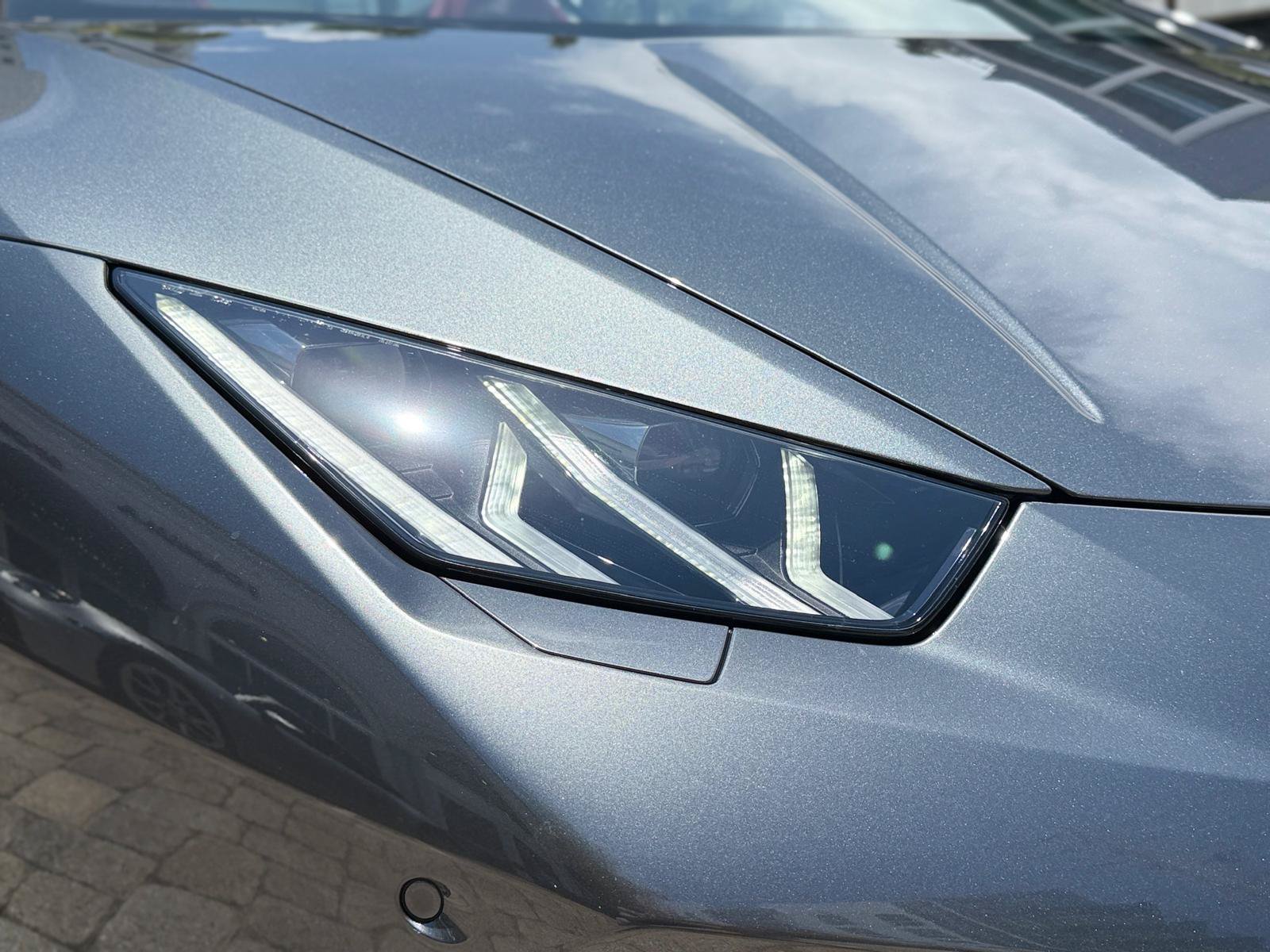 Used 2016 Lamborghini Huracan LP 610-4 AWD/4WD image 6