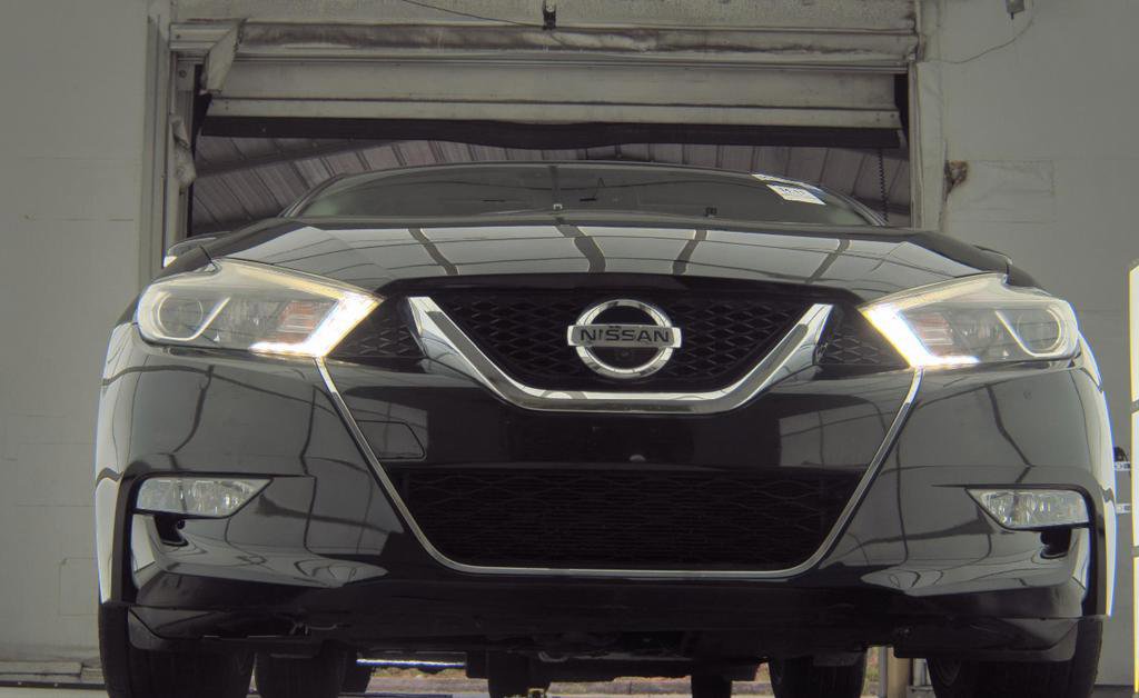Used 2018 Nissan Maxima Platinum FWD image 3