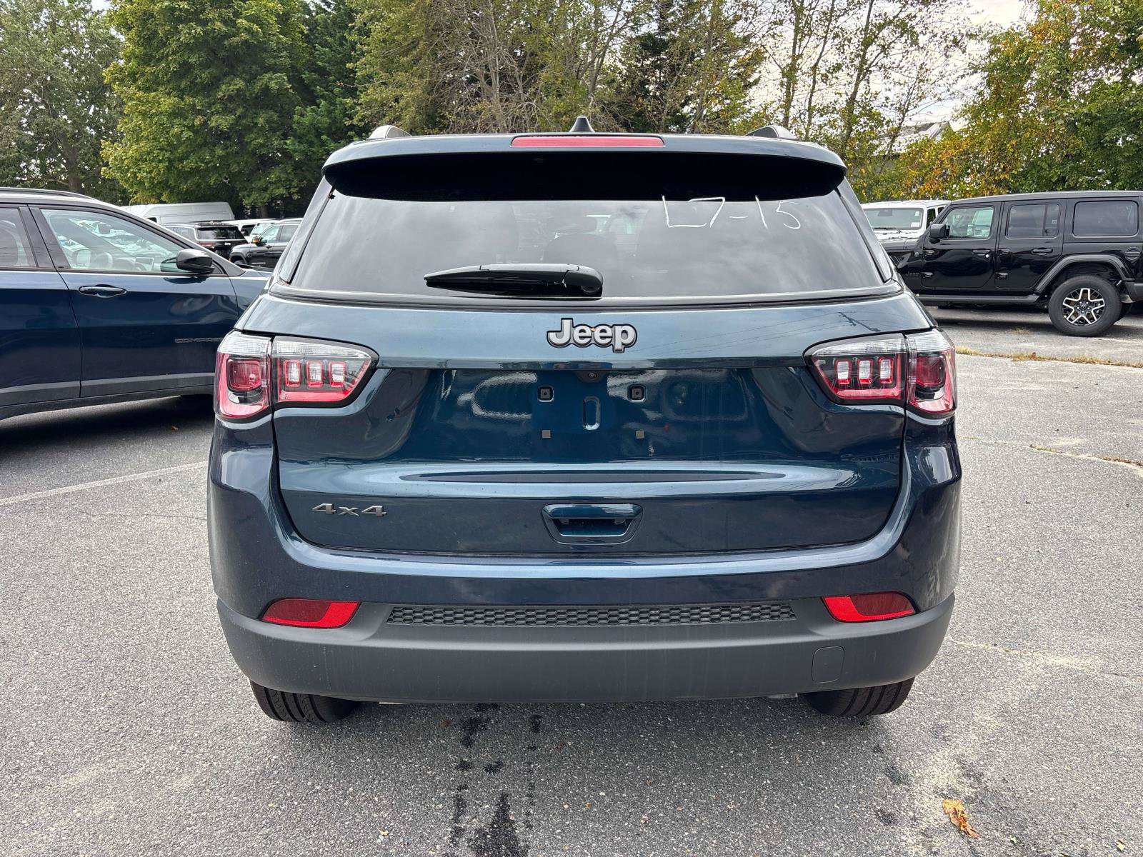 New 2026 Jeep Compass Latitude AWD/4WD image 4