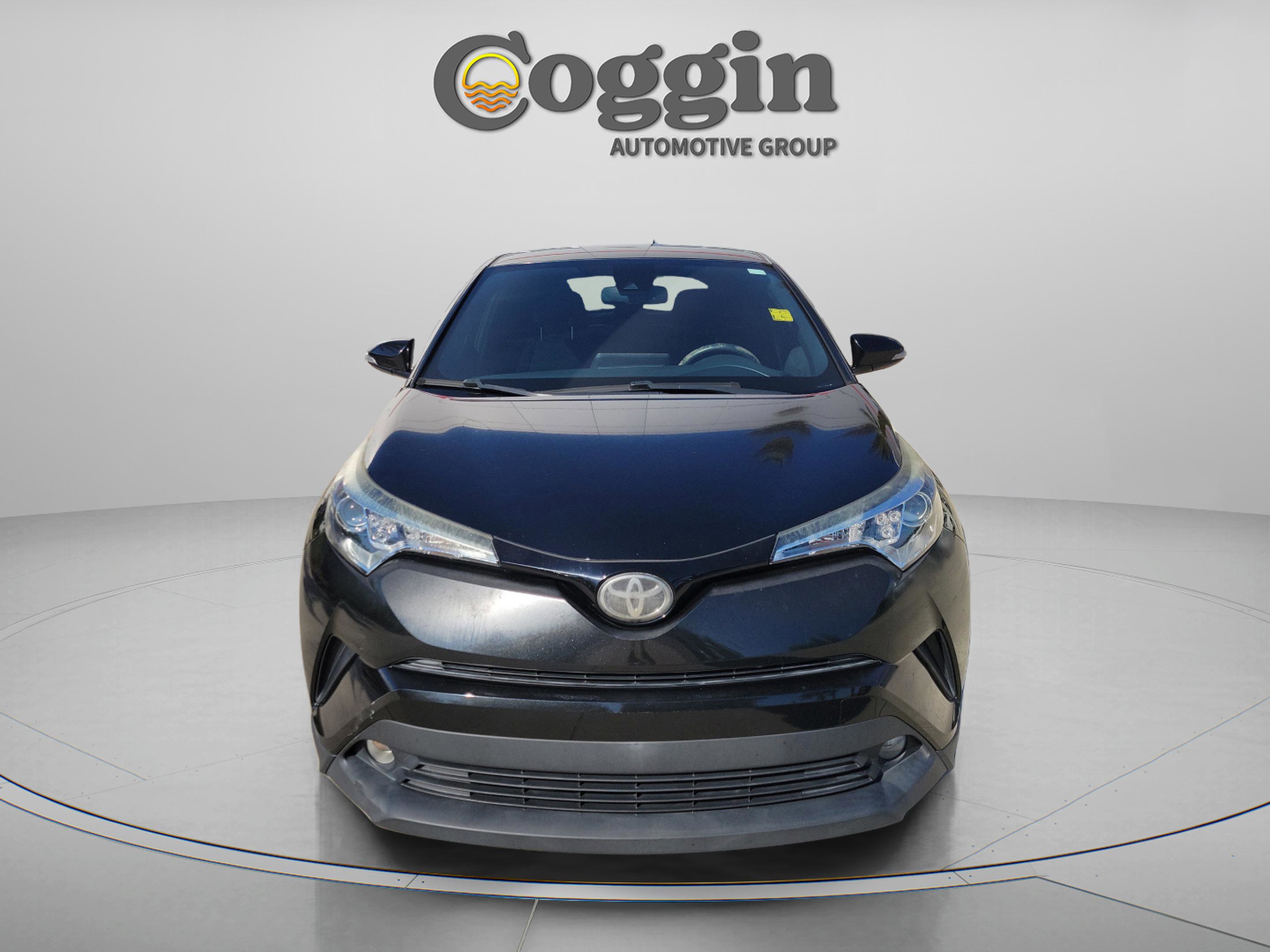 Used 2018 Toyota C-HR XLE FWD image 5
