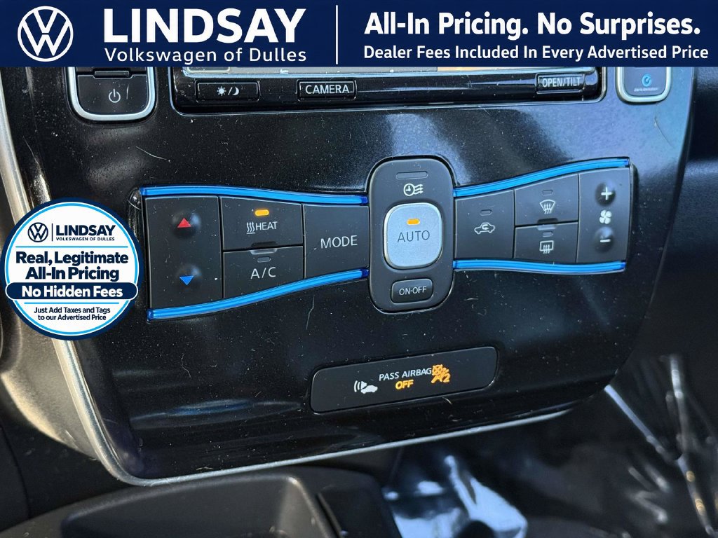 Used 2017 Nissan Leaf SL w/ Premium Package FWD image 17