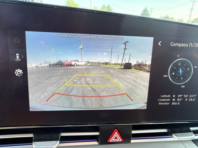 Used 2025 Hyundai Elantra Limited FWD image 18