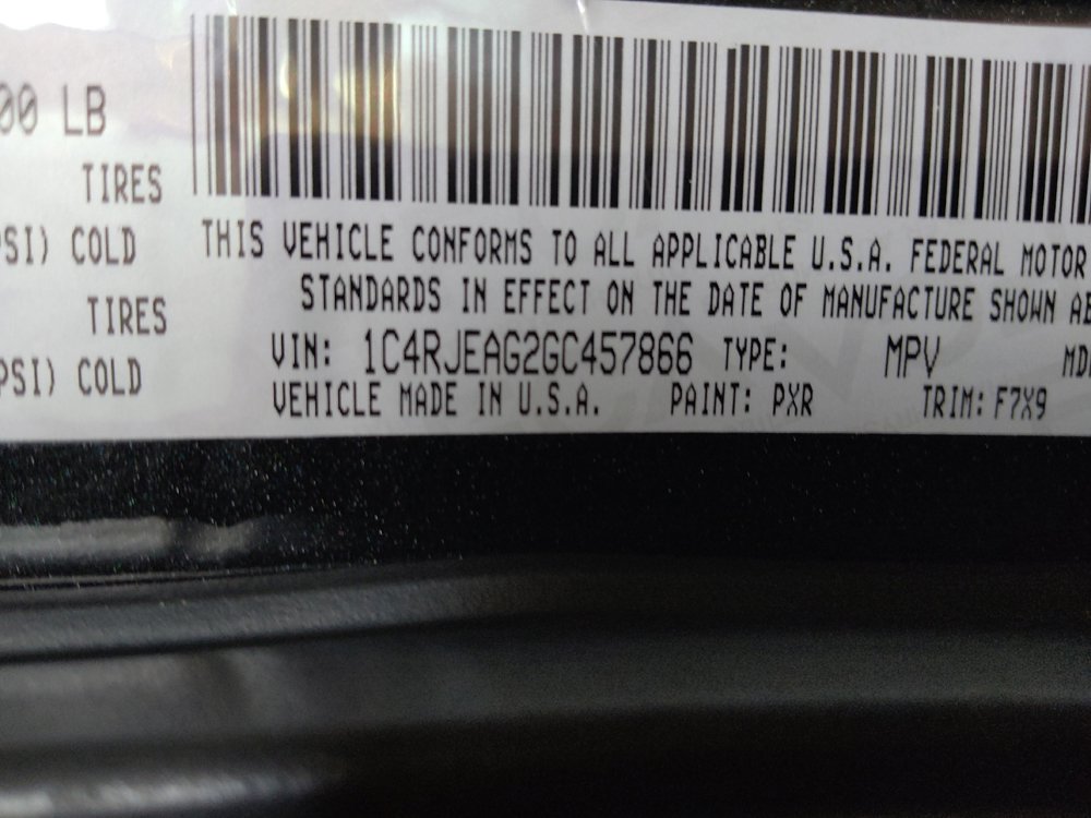Used 2016 Jeep Grand Cherokee Laredo w/ Quick Order Package 23E RWD image 33
