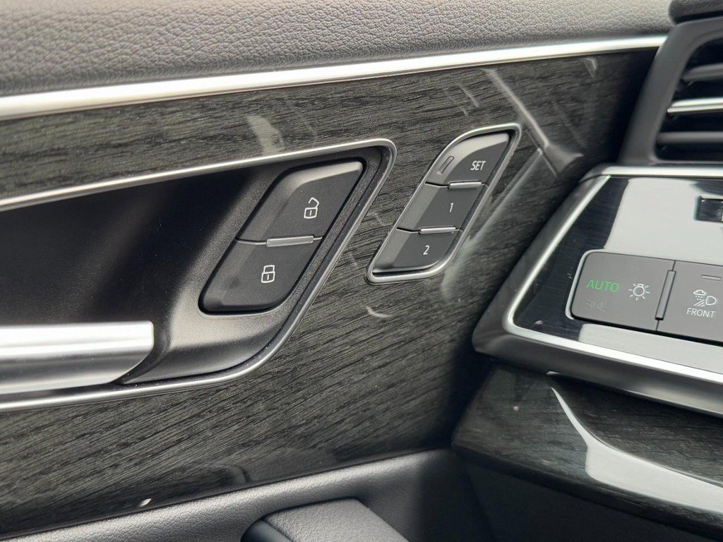 Used 2021 Audi Q7 3.0T Premium Plus w/ Premium Plus Package image 17