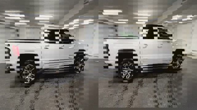 Certified 2018 GMC Sierra 1500 SLT image 9