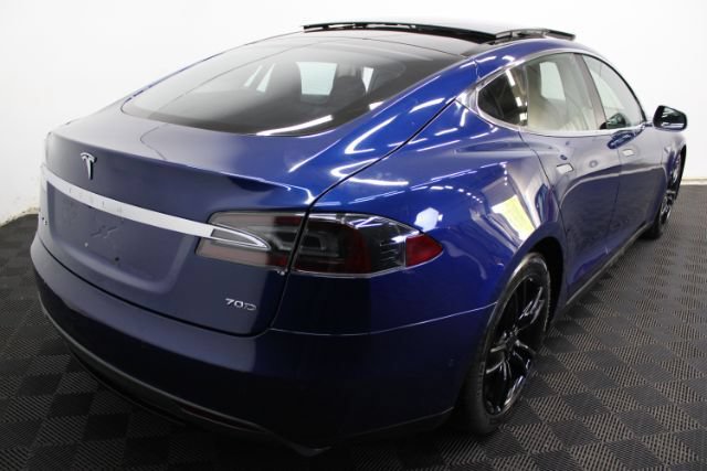 Used 2015 Tesla Model S 70D AWD/4WD image 9