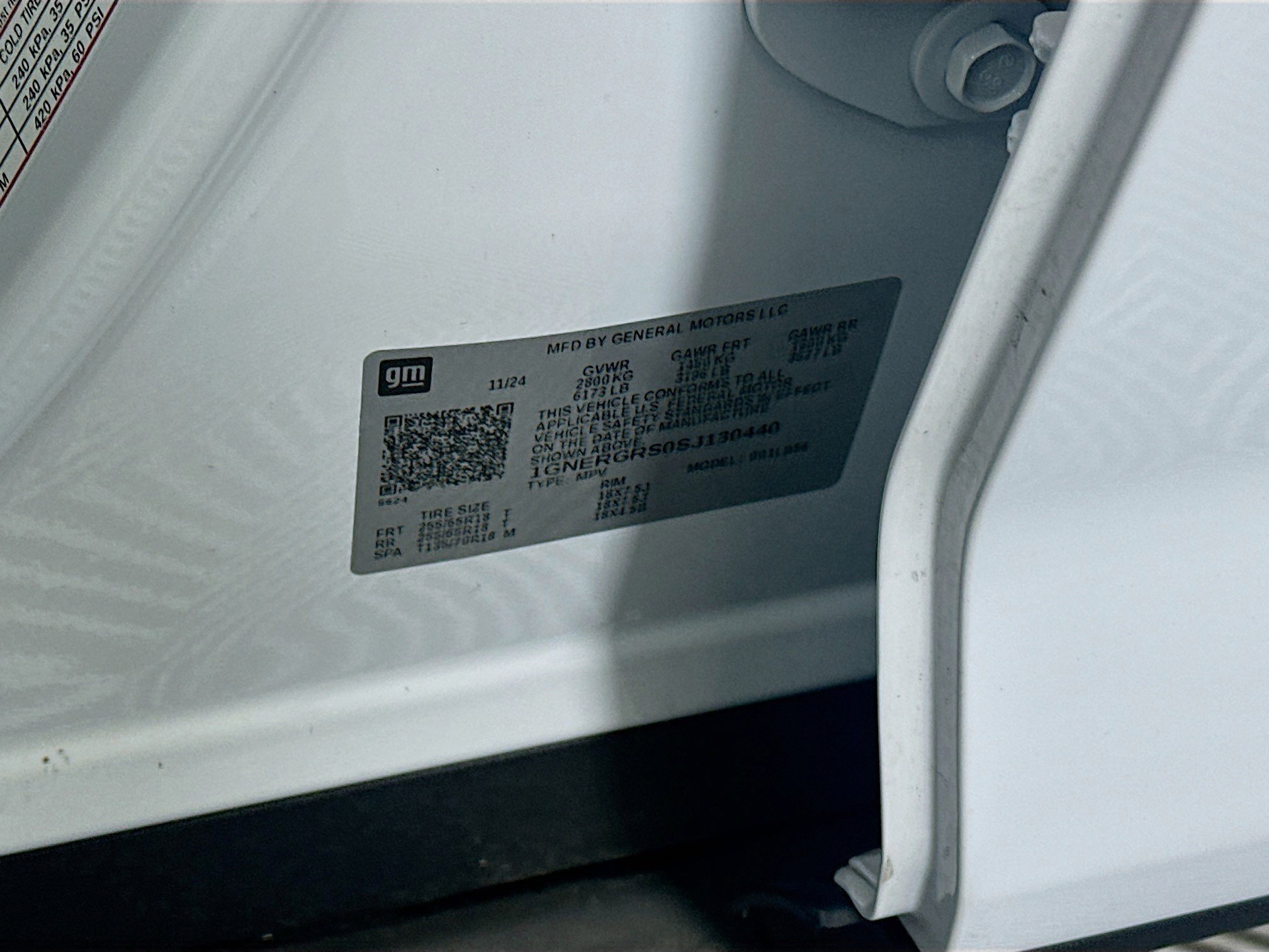 Used 2025 Chevrolet Traverse LT image 12