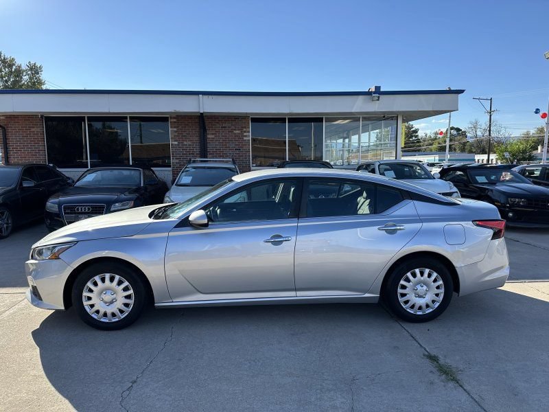 Used 2020 Nissan Altima 2.5 S FWD image 4