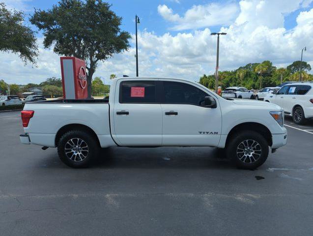 Certified 2023 Nissan Titan SV RWD image 3