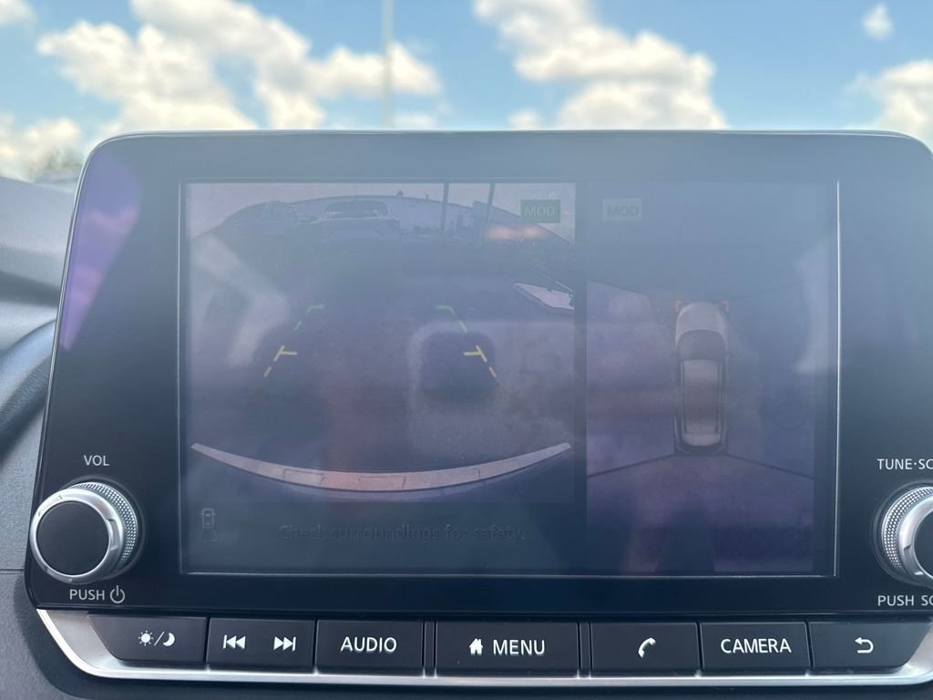 Used 2021 Nissan Rogue SV image 24