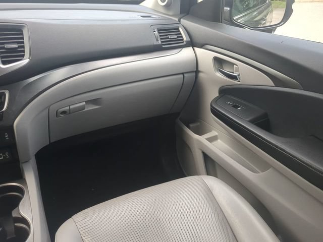 Used 2017 Honda Ridgeline RTL-T image 15