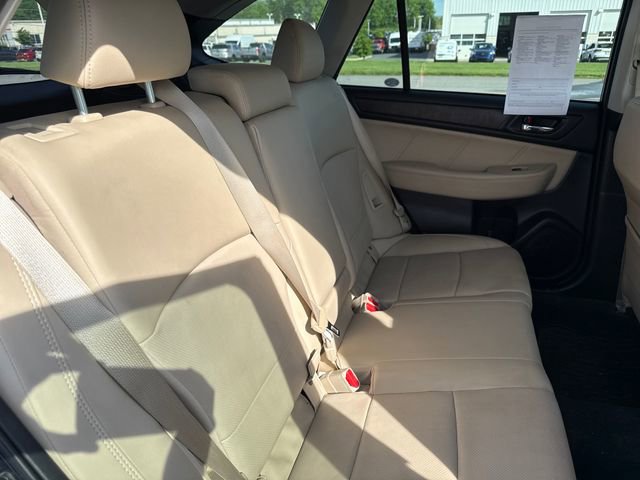 Used 2018 Subaru Outback 2.5i Limited AWD/4WD image 14