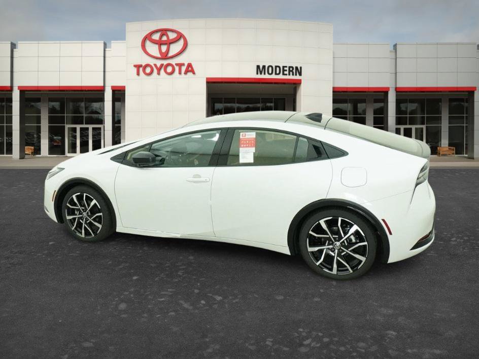 New 2026 Toyota Prius Plug-In Hybrid w/ Limited Premium Package FWD image 9