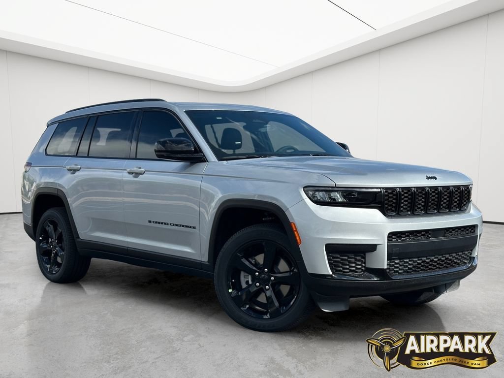 New 2025 Jeep Grand Cherokee L Altitude AWD/4WD image 2