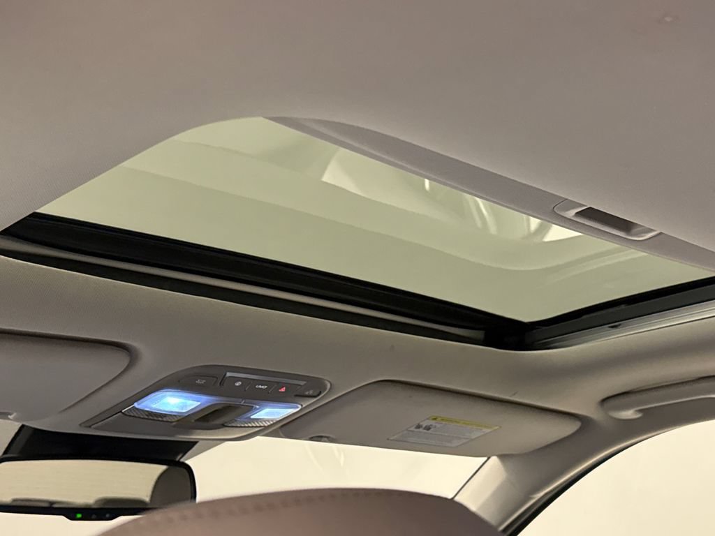 Used 2022 Kia Telluride EX w/ EX Premium Package FWD image 12