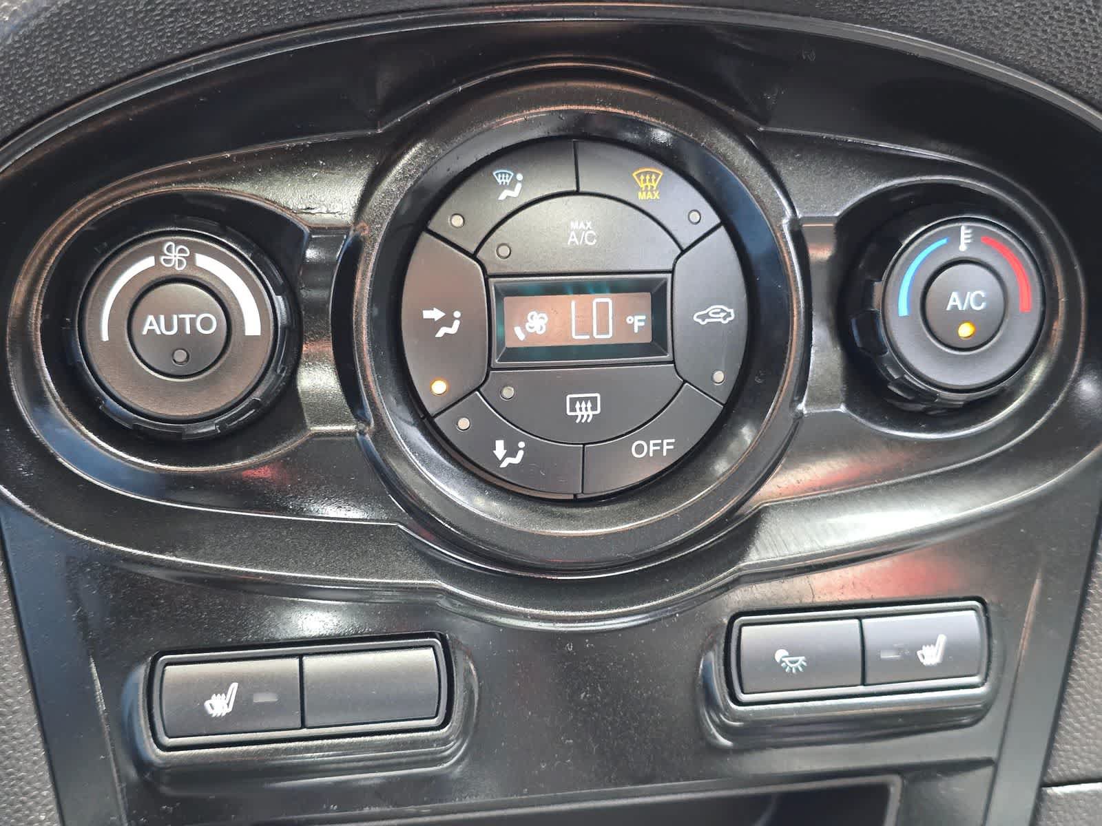 Used 2015 Ford Fiesta Titanium FWD image 23
