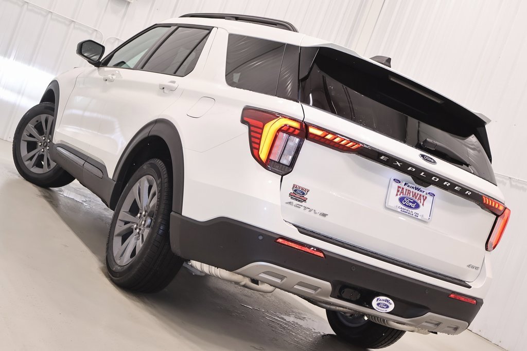 New 2026 Ford Explorer Active image 30
