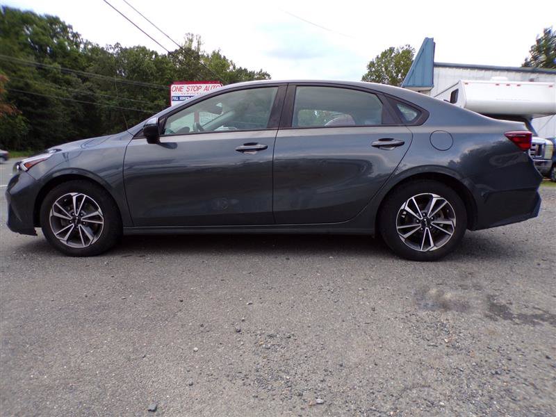 Used 2023 Kia Forte LXS w/ LXS Technology Package FWD image 12