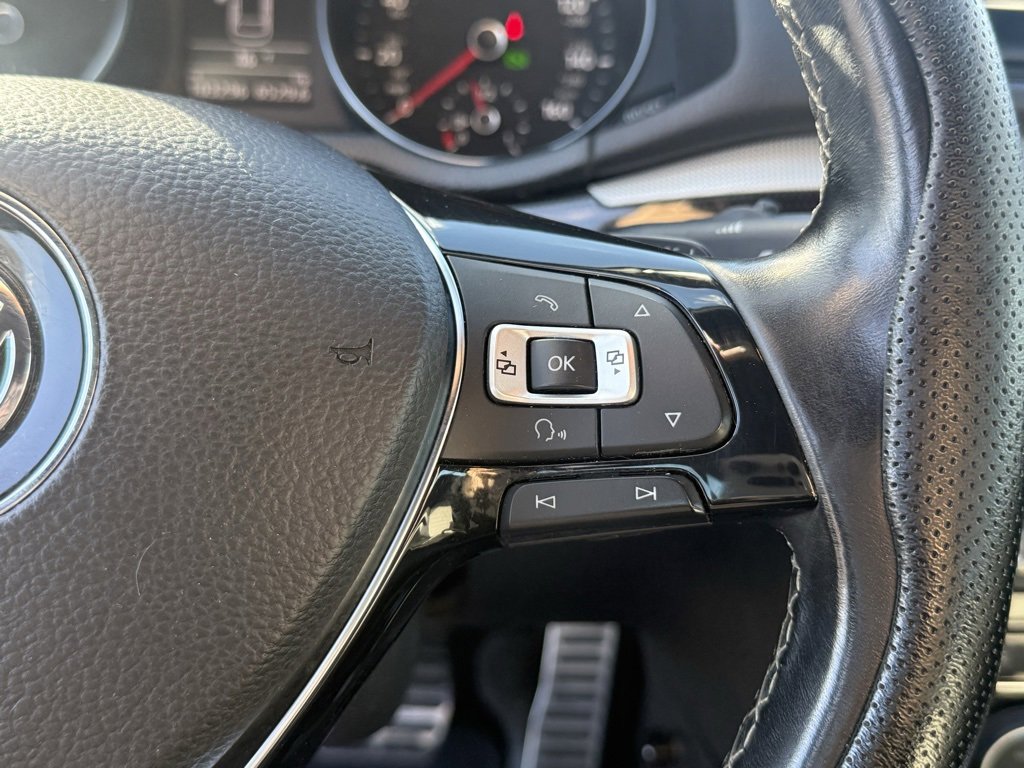 Used 2018 Volkswagen Passat 3.6 image 19