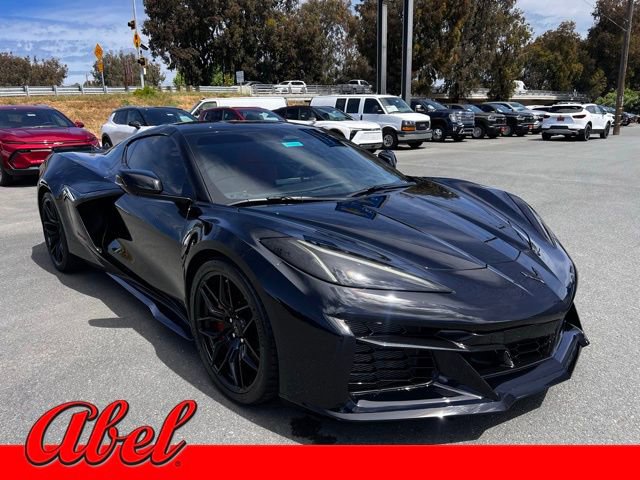 Used 2025 Chevrolet Corvette Z06 image 1