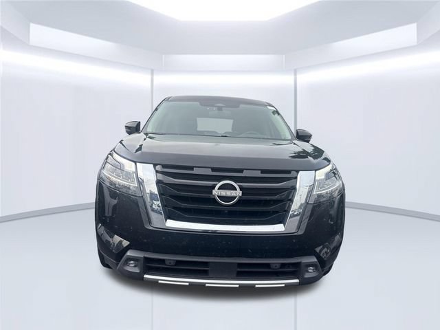 Used 2022 Nissan Pathfinder Platinum w/ Cargo Package AWD/4WD image 9