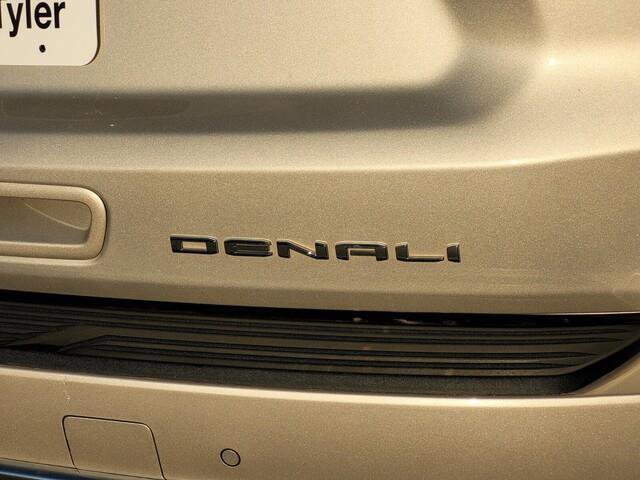 Used 2022 GMC Yukon Denali image 10