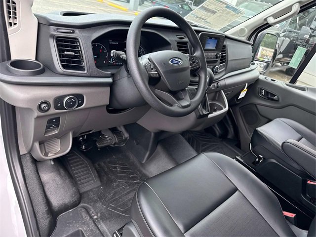 New 2025 Ford Transit 250 148 Medium Roof image 19