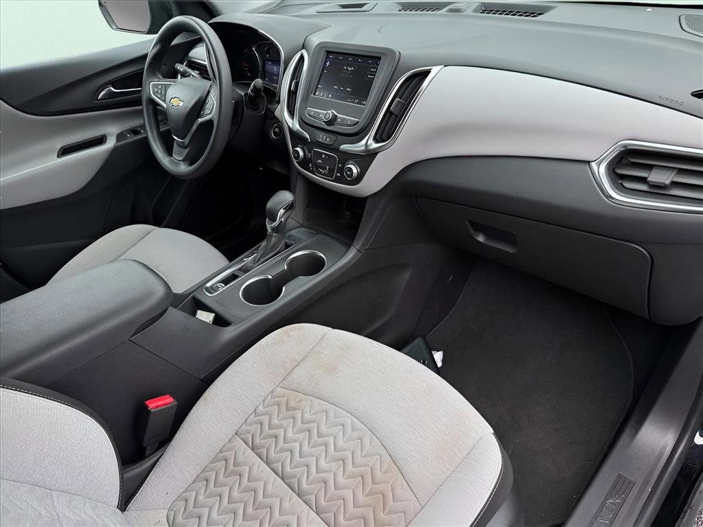 Used 2023 Chevrolet Equinox LS w/ LS Convenience Package image 16