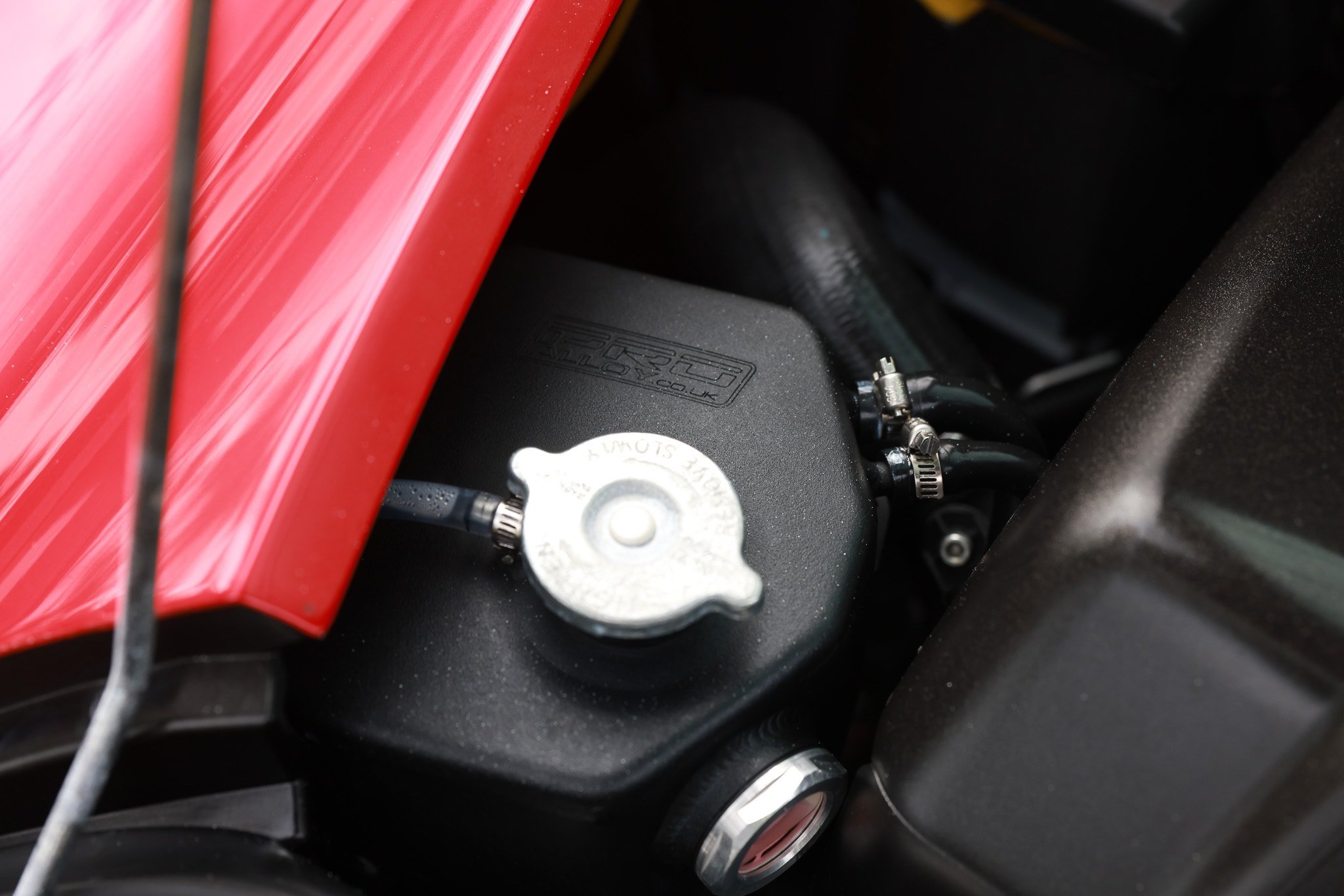 Used 2015 Alfa Romeo 4C Launch Edition w/ Convenience Group RWD image 54