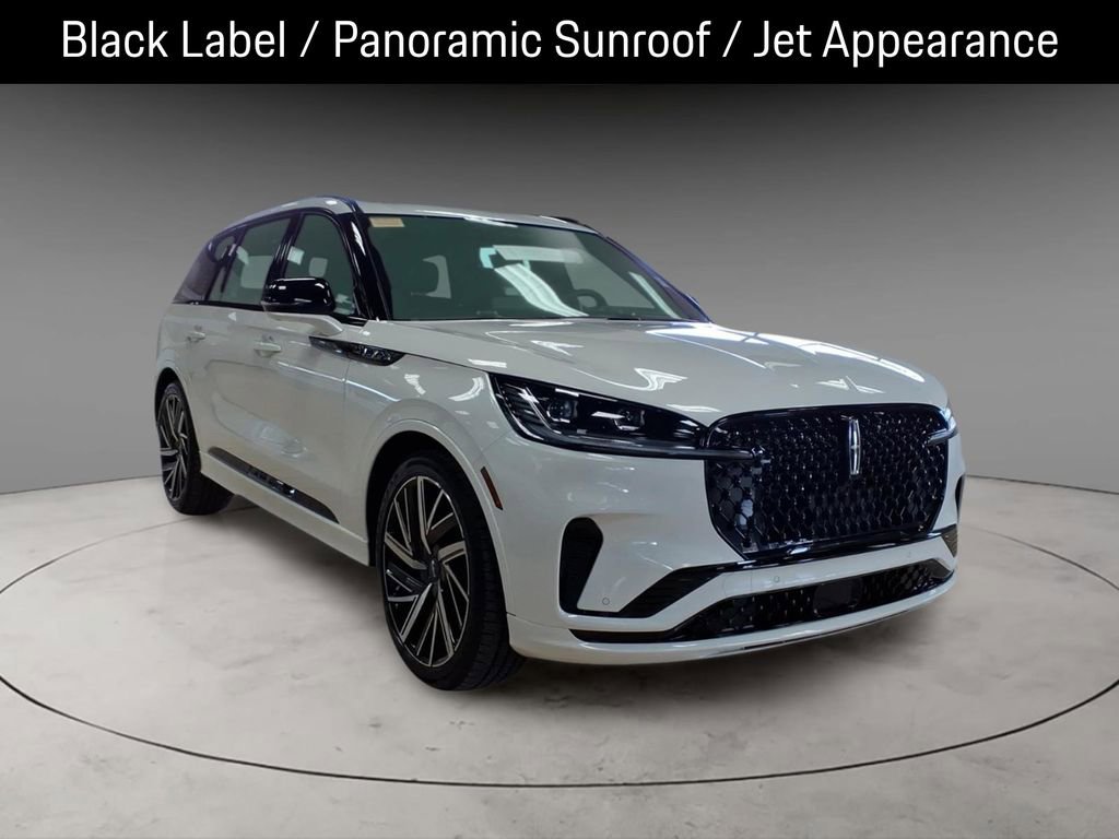 Certified 2025 Lincoln Aviator Black Label w/ Jet Appearance Package image 11