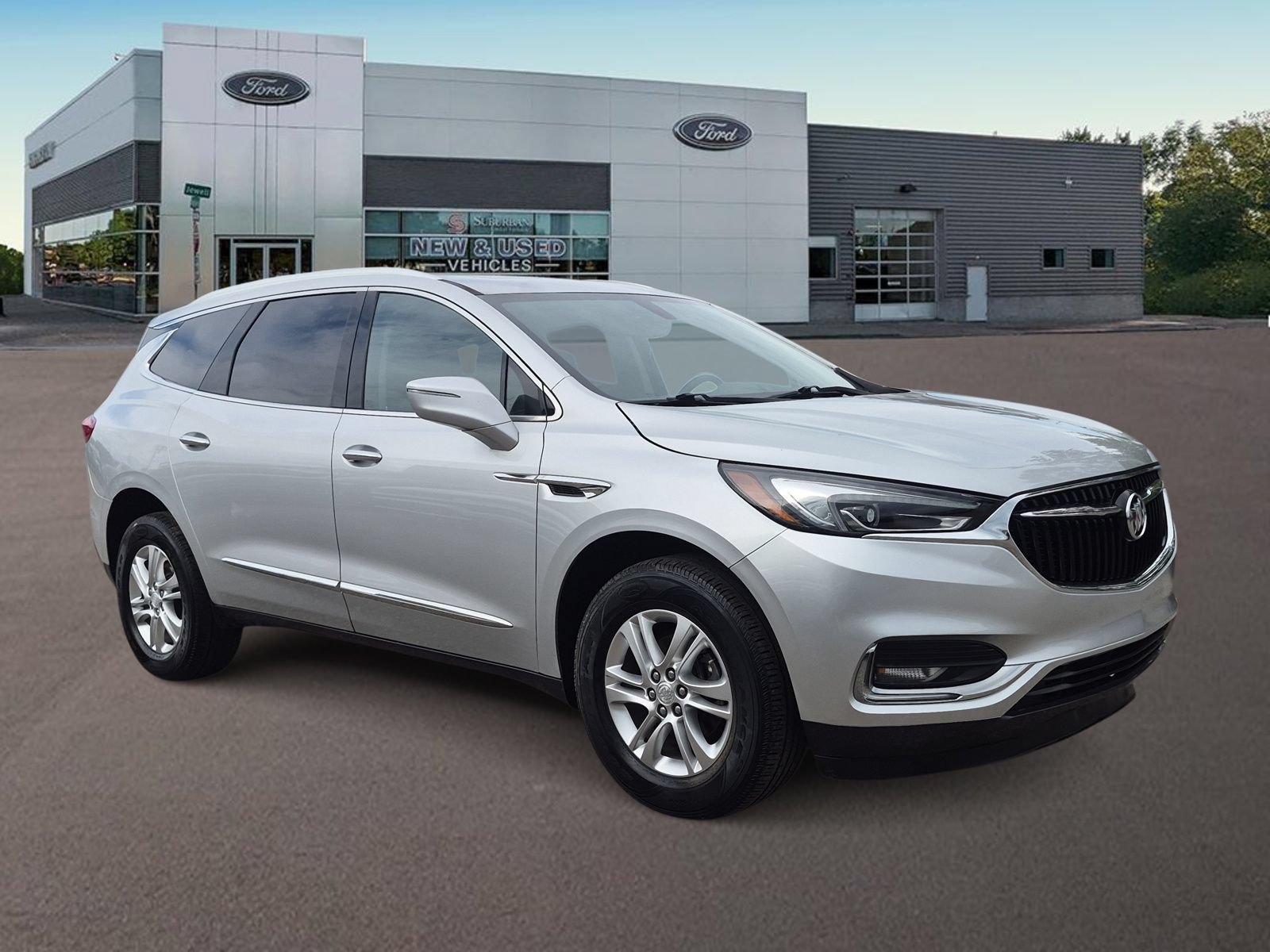 Used 2019 Buick Enclave Essence FWD image 2