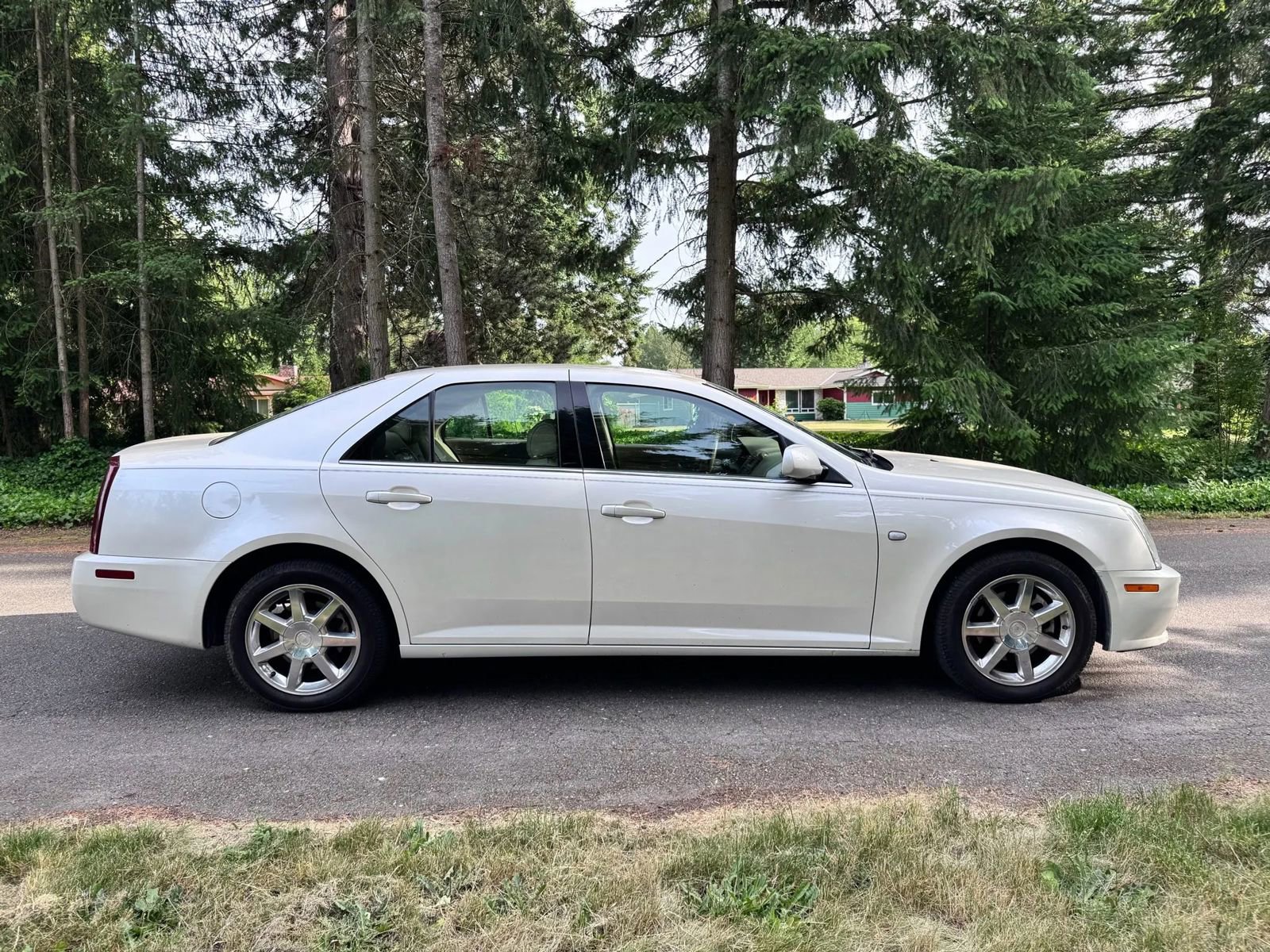 Used 2005 Cadillac STS V8 w/ Preferred Equipment Group image 6