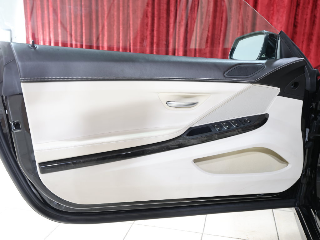 Used 2012 BMW 650i Convertible RWD image 13