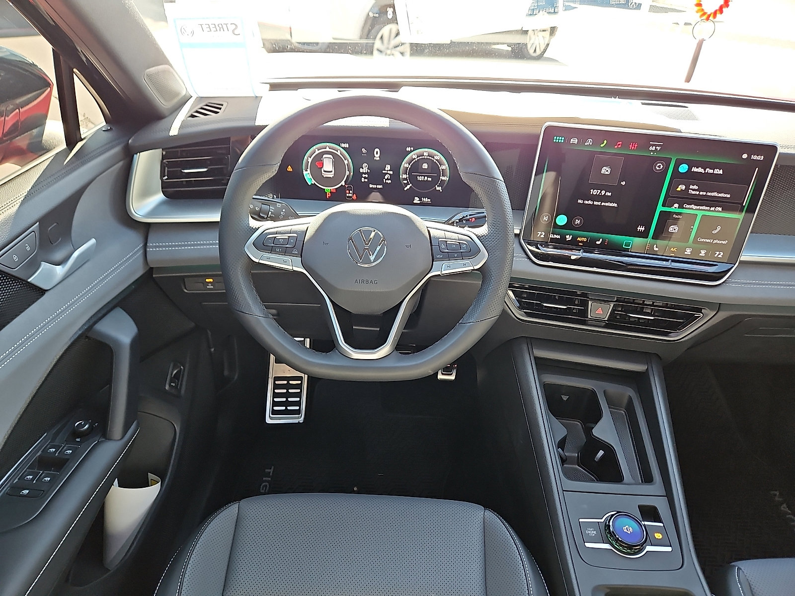 New 2026 Volkswagen Tiguan SE R-Line image 10