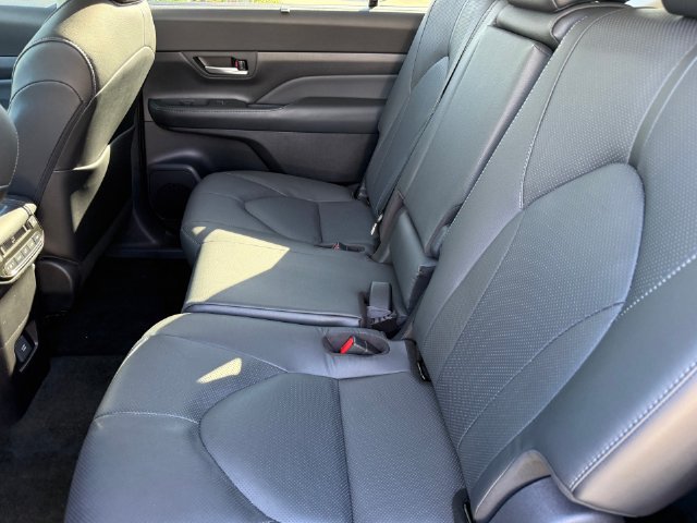 Used 2025 Toyota Grand Highlander FWD image 26